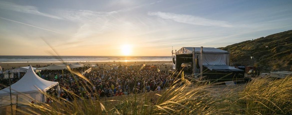 Tunes in the Dunes